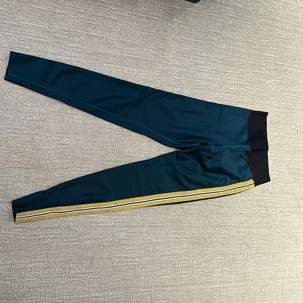 Ultracor leggings size medium brand new